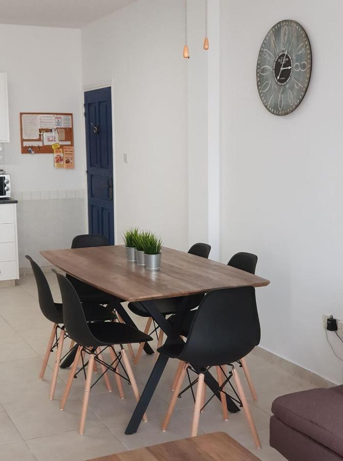 Apartamento Central Gem - 10 Min Walk To The Sea, Harbor And Mall Paphos Exterior foto